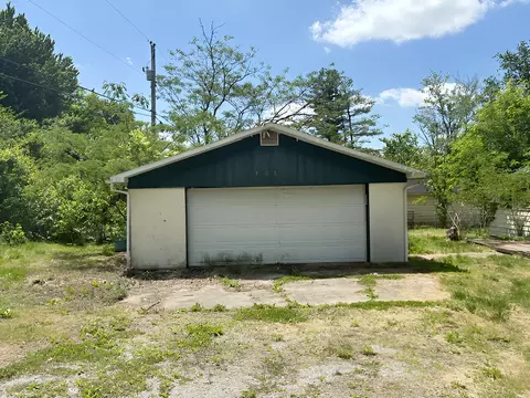 Exterior - 400 Flint Rd, Waco, KY 40385 photo 5 of 5