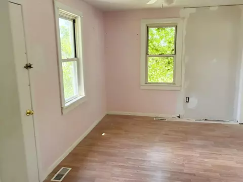 Bedroom - 400 Flint Rd, Waco, KY 40385 photo 1 of 2