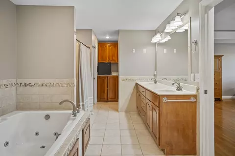Bath - 51 Faubush Rd, Nancy, KY 42544 photo 4 of 7