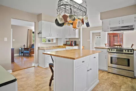 Kitchen - 51 Faubush Rd, Nancy, KY 42544 photo 4 of 6
