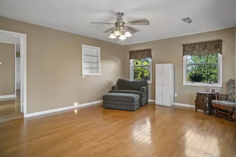 Living - 51 Faubush Rd, Nancy, KY 42544 photo 6 of 7