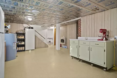 Kitchen - 51 Faubush Rd, Nancy, KY 42544 photo 5 of 6