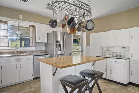Kitchen - 51 Faubush Rd, Nancy, KY 42544 photo 2 of 6