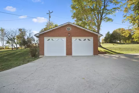 Exterior - 51 Faubush Rd, Nancy, KY 42544 photo 3 of 10