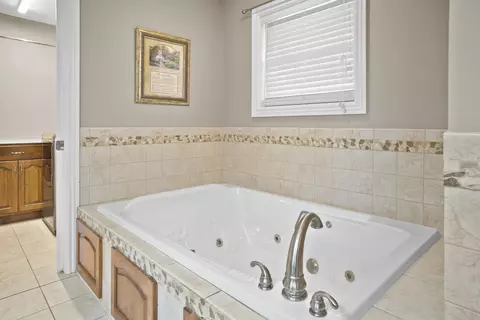 Bath - 51 Faubush Rd, Nancy, KY 42544 photo 6 of 7