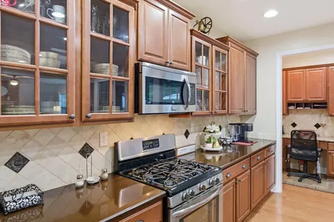 Kitchen - 117 Waterside Dr, Georgetown, KY 40324 photo 5 of 5