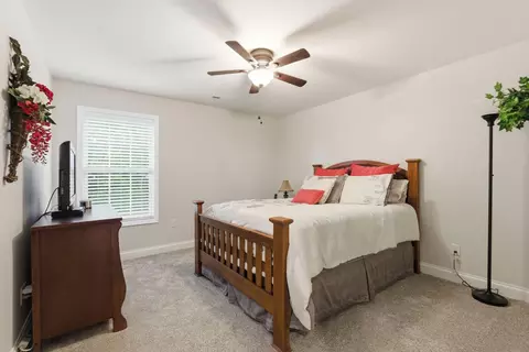 Bedroom - 117 Waterside Dr, Georgetown, KY 40324 photo 5 of 5