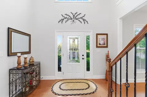Entry Way - 117 Waterside Dr, Georgetown, KY 40324 photo 2 of 6