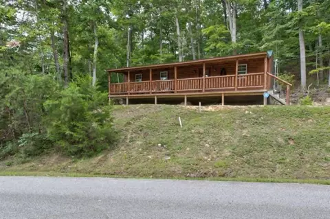 Exterior - 3485 Pilot Rd, Stanton, KY 40380 photo 3 of 6