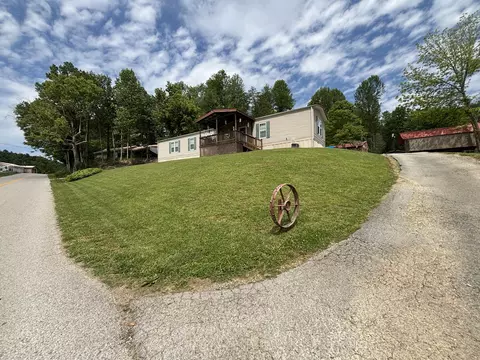 1445 State Highway 223, Flat Lick, KY 40935