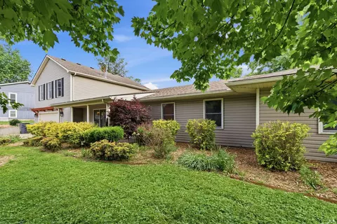 3028 Arrowhead Dr, Lexington, KY 40503