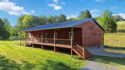 196 Cecil Smith Rd, Hustonville, KY 40437