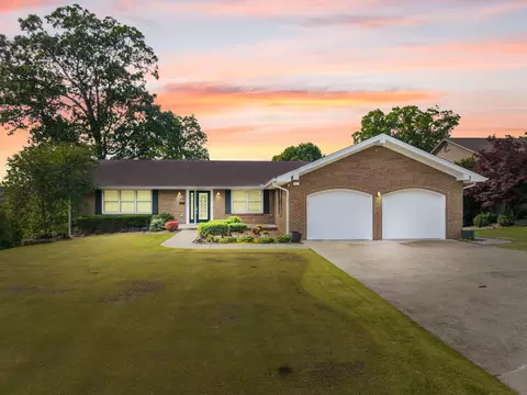 119 Holly Hill Dr, Berea, KY 40403