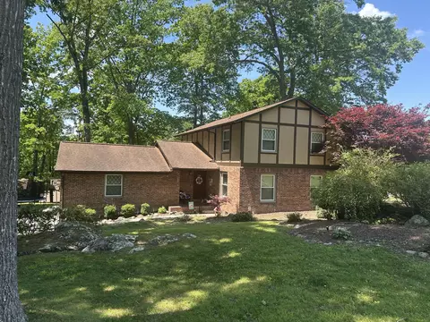 130 Tall Oak Trl, Pineville, KY 40977
