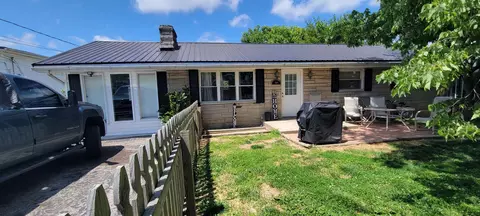 104 Deblynn Ct, Mount Sterling, KY 40353