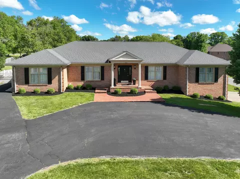 897 Turkey Foot Rd, Lexington, KY 40502