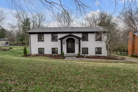 1521 Pine Meadow Rd, Lexington, KY 40504