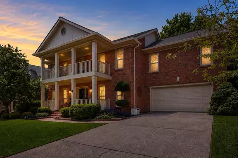 1121 Andover Forest Dr, Lexington, KY 40509