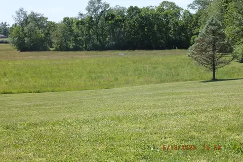 1 Fords Mill Rd, Versailles, KY 40383