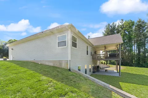 Exterior - 351 Crocus Rd, Glens Fork, KY 42741 photo 10 of 11