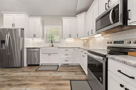 Kitchen - 351 Crocus Rd, Glens Fork, KY 42741 photo 7 of 7