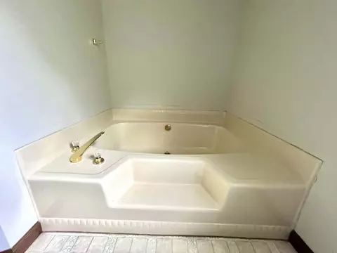 Bath - 241 Brown Ct, Bledsoe, KY 40810 photo 1 of 4