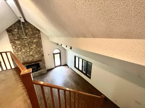 Living - 241 Brown Ct, Bledsoe, KY 40810 photo 8 of 9