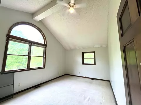 Bedroom - 241 Brown Ct, Bledsoe, KY 40810 photo 3 of 7