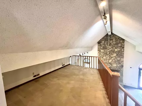 Living - 241 Brown Ct, Bledsoe, KY 40810 photo 5 of 9