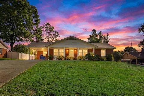 115 Park Ln, Lawrenceburg, KY 40342