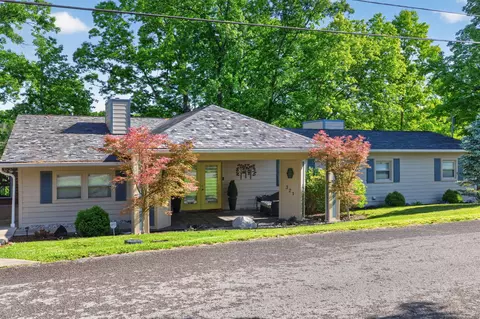 321 Herrington Woods Rd, Harrodsburg, KY 40330