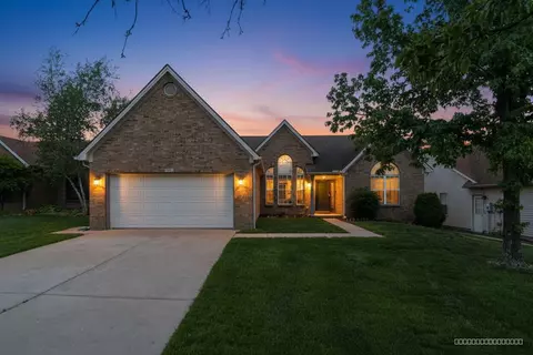 2957 Sandersville Rd, Lexington, KY 40511