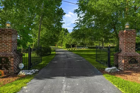 Exterior - 602 Cecil Wyatt Rd, Corbin, KY 40701 photo 25 of 35