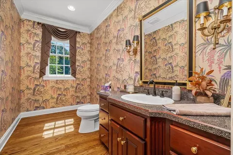 Bath - 602 Cecil Wyatt Rd, Corbin, KY 40701 photo 5 of 8