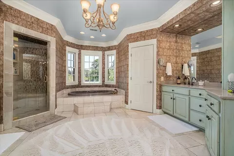 Bath - 602 Cecil Wyatt Rd, Corbin, KY 40701 photo 1 of 8