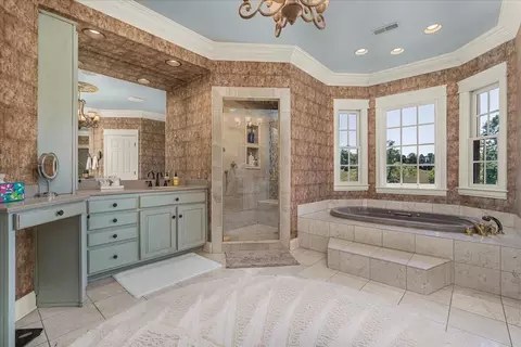 Bath - 602 Cecil Wyatt Rd, Corbin, KY 40701 photo 2 of 8