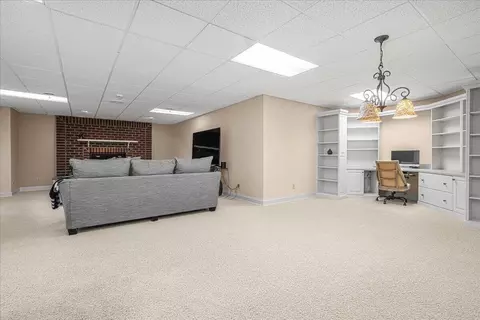 Living - 602 Cecil Wyatt Rd, Corbin, KY 40701 photo 2 of 2