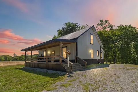 8247 S Highway 379, Jamestown, KY 42629