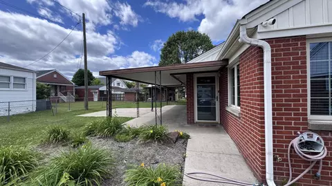 Exterior - 504 S Kentucky Ave, Corbin, KY 40701 photo 5 of 13
