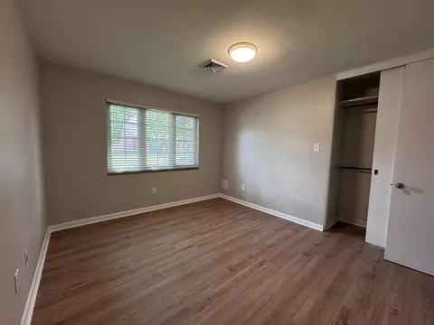 Bedroom - 504 S Kentucky Ave, Corbin, KY 40701 photo 1 of 9