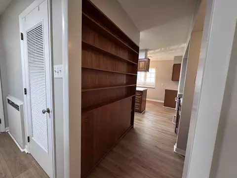 Entry Way - 504 S Kentucky Ave, Corbin, KY 40701 photo 5 of 6