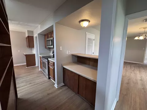 Kitchen - 504 S Kentucky Ave, Corbin, KY 40701 photo 1 of 10