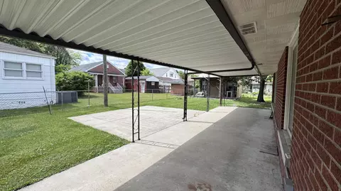 Exterior - 504 S Kentucky Ave, Corbin, KY 40701 photo 6 of 13