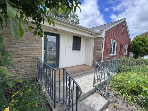 Exterior - 504 S Kentucky Ave, Corbin, KY 40701 photo 2 of 13