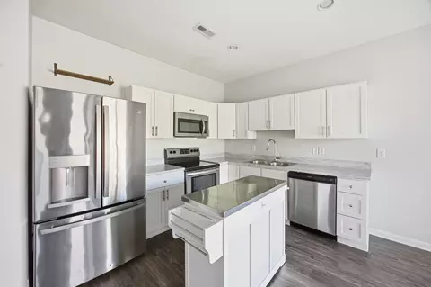 Kitchen - 155 John Davis Dr, Georgetown, KY 40324 photo 1 of 3