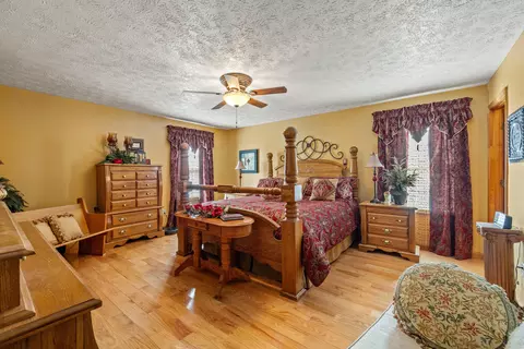Bedroom - 340 Dean Rd, Mckee, KY 40447 photo 1 of 4