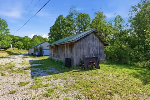 Exterior - 340 Dean Rd, Mckee, KY 40447 photo 9 of 9
