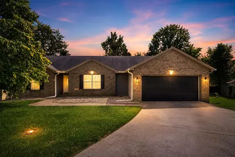 213 Woodfield Way, Nicholasville, KY 40356