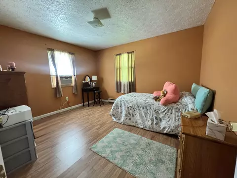 Bedroom - 809 Boone Pl, Morehead, KY 40351 photo 3 of 4