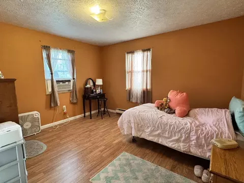 Bedroom - 809 Boone Pl, Morehead, KY 40351 photo 3 of 4